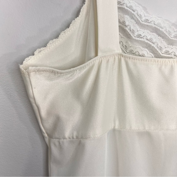 Vintage 70s 80s cream pure nylon lace detail old money camisole tank top 36 - Picture 9 of 14